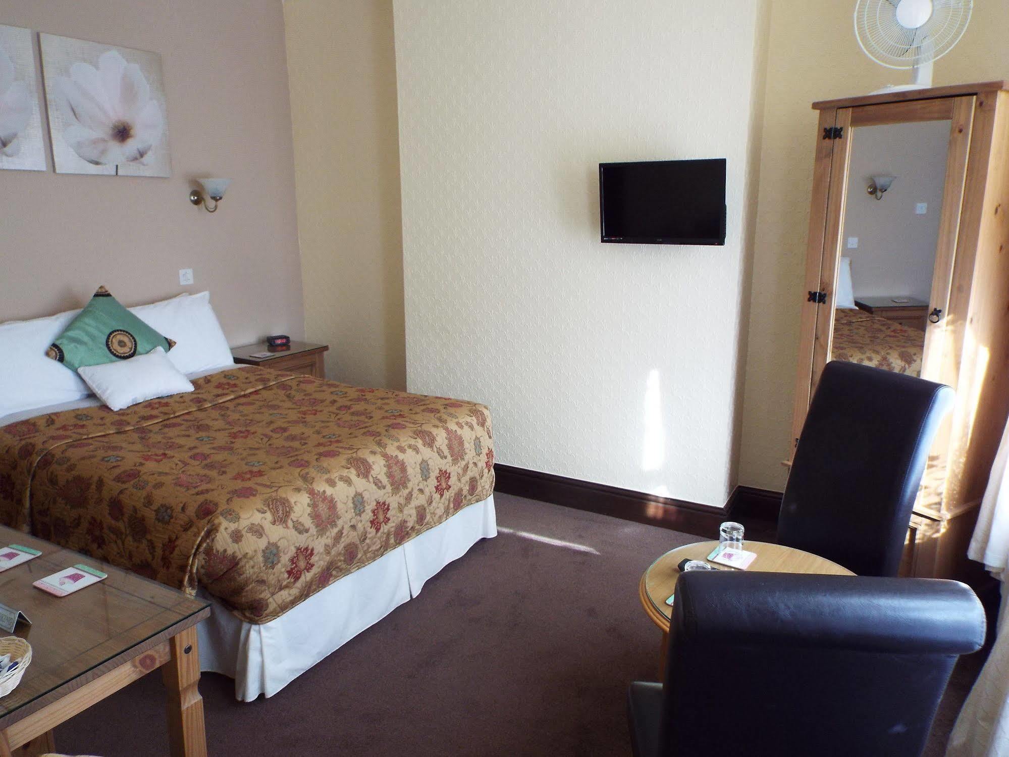 Maluth Lodge Great Yarmouth Exterior photo
